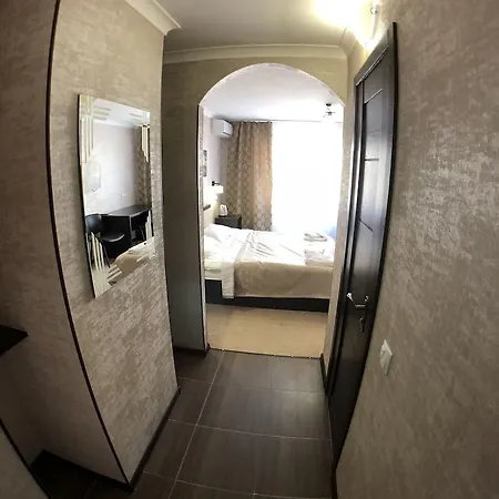 Hotel Nivki 3*